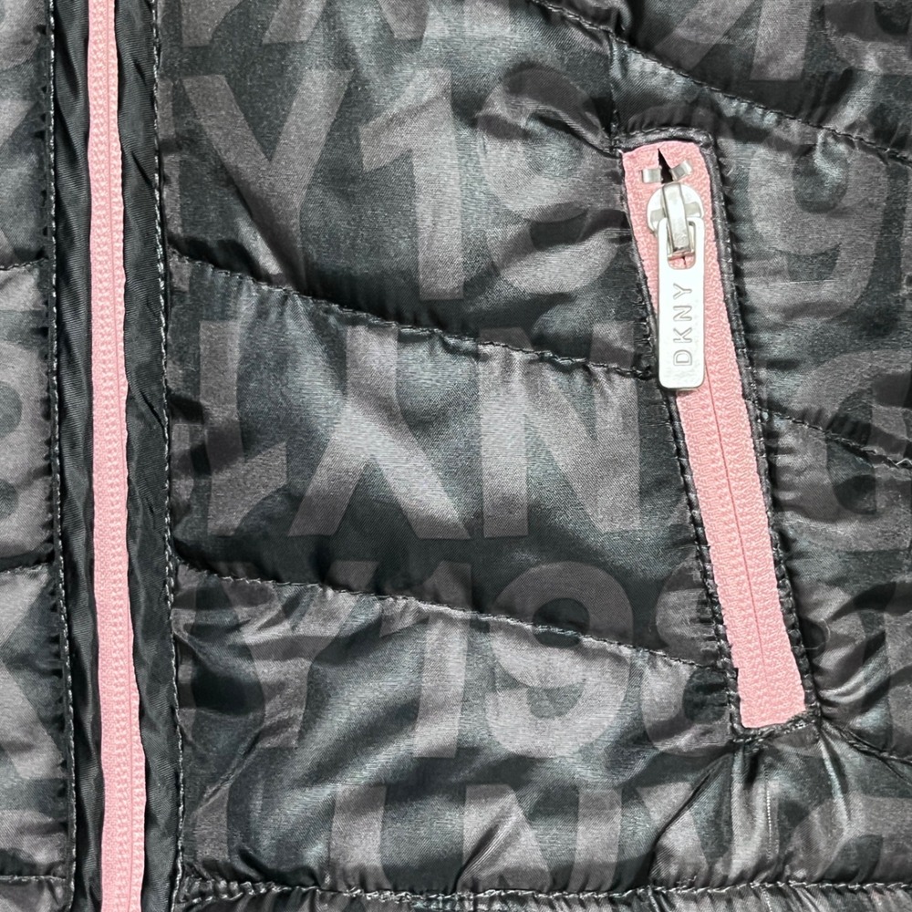 DKNY Kids Jacket Girls Size 3T Black Puffer Pink Accents Logo Print 3304 - Picture 7 of 9